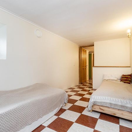 In The Heart Of The Old Town Vip Apartment Klaipeda Bagian luar foto