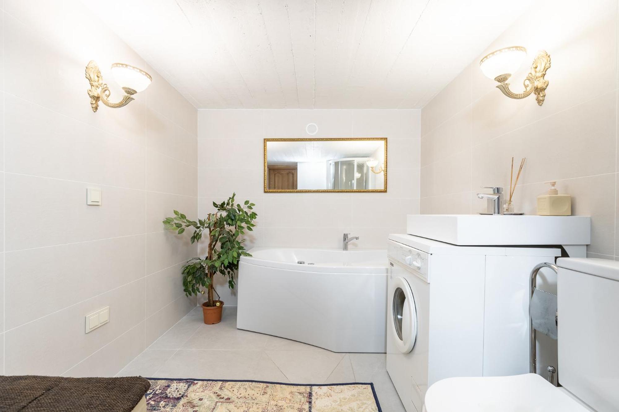In The Heart Of The Old Town Vip Apartment Klaipeda Bagian luar foto